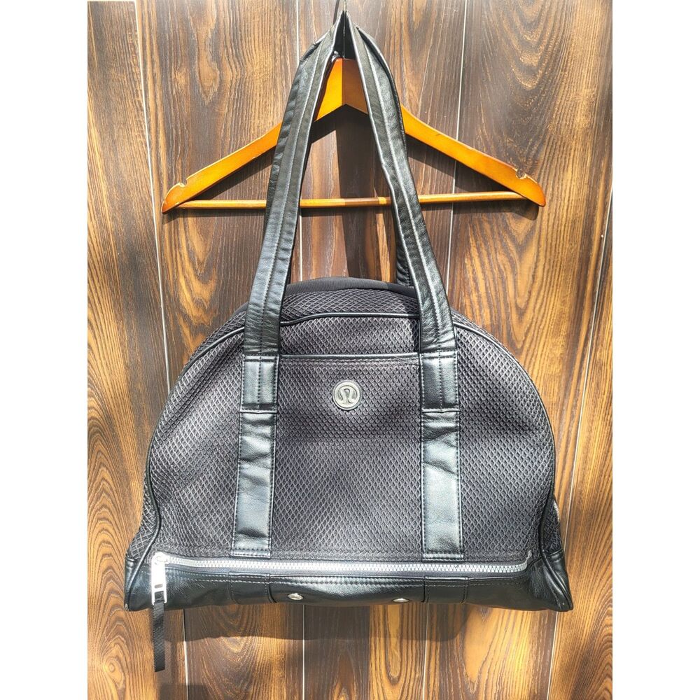 Lululemon Black Om for One Gym Yoga Bag